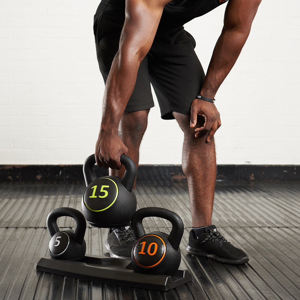 3-Piece Kettlebell Weight Set with Tray | Vinyl Coated Kettlebells for Home Fitness, Cross Training, MMA, Strength & Full-Body Workout | 3 Sizes for Progression